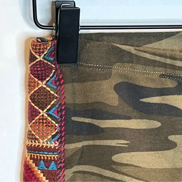 Johnny Was Marjan Camo Embroidered Leggins Size XS - Picture 8 of 12